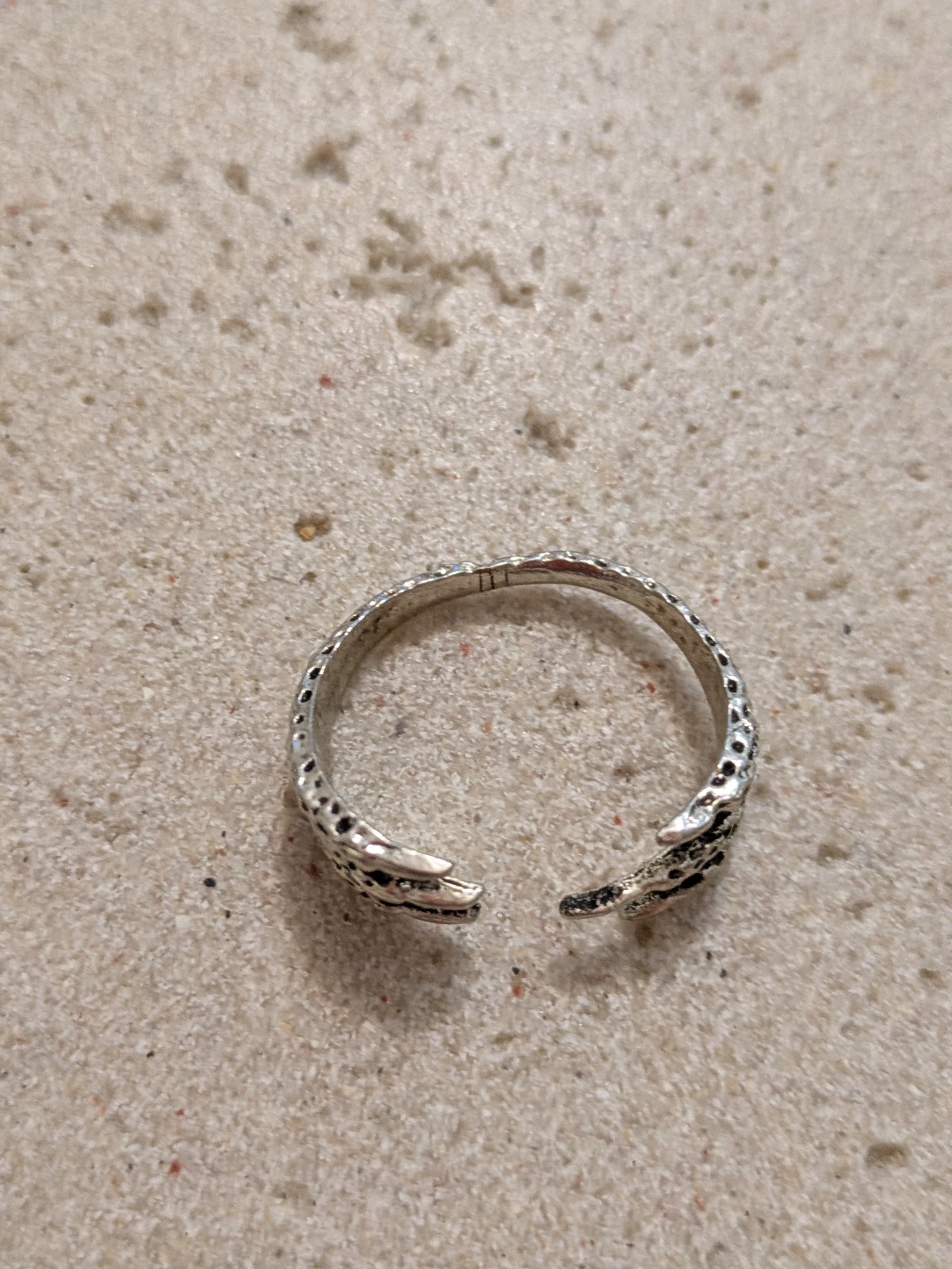Bird Claw Ring Size 8 In Silver Tone Novelty Whimsical Gothic