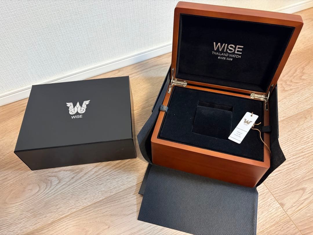 WISE ADAMASCUS AD810A Black Dial Watch FKM & Leather Straps From Japan