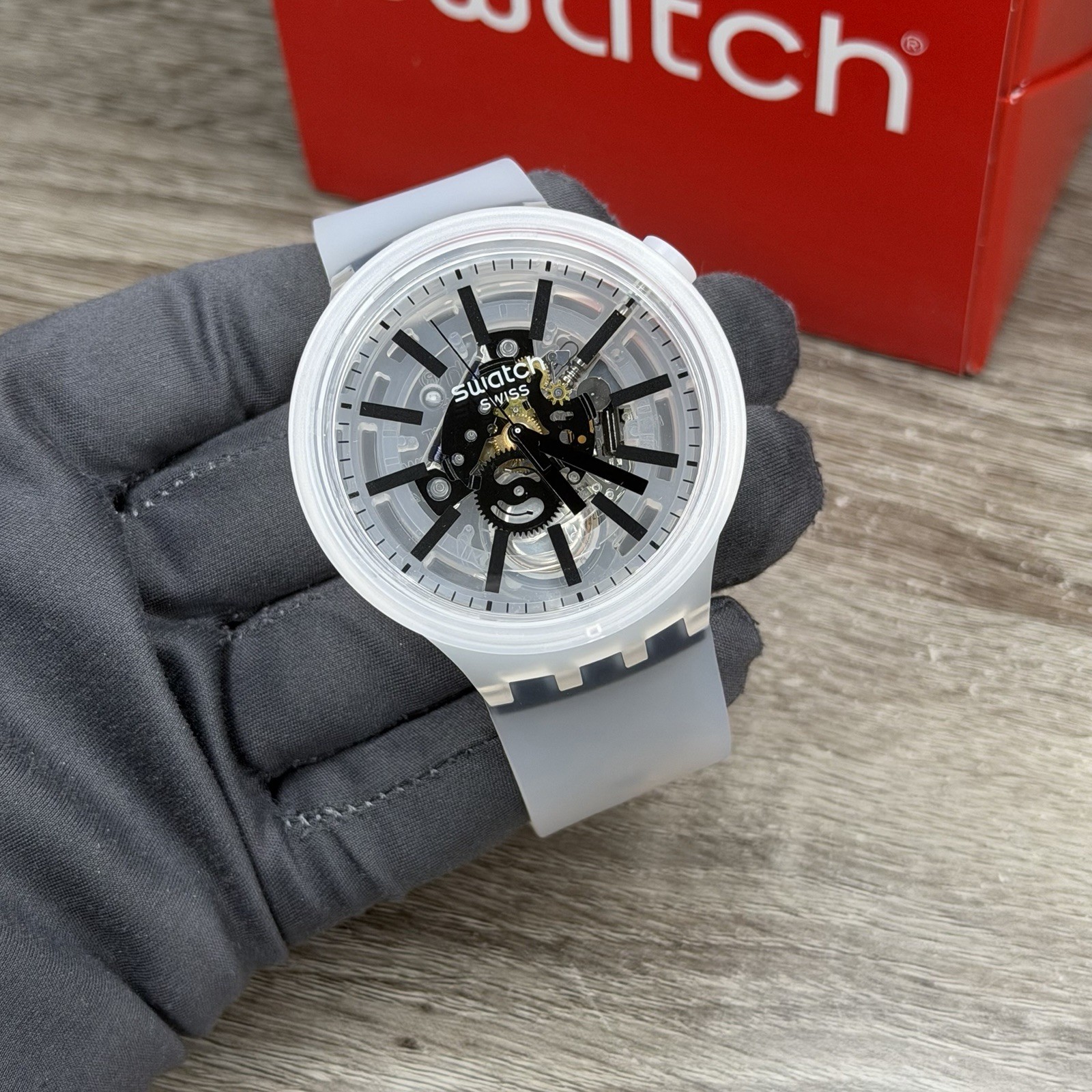 NEW✅SKELETON✅ Swatch Big Bold BLACKINJELLY Transparent Men’s Watch SO27E101