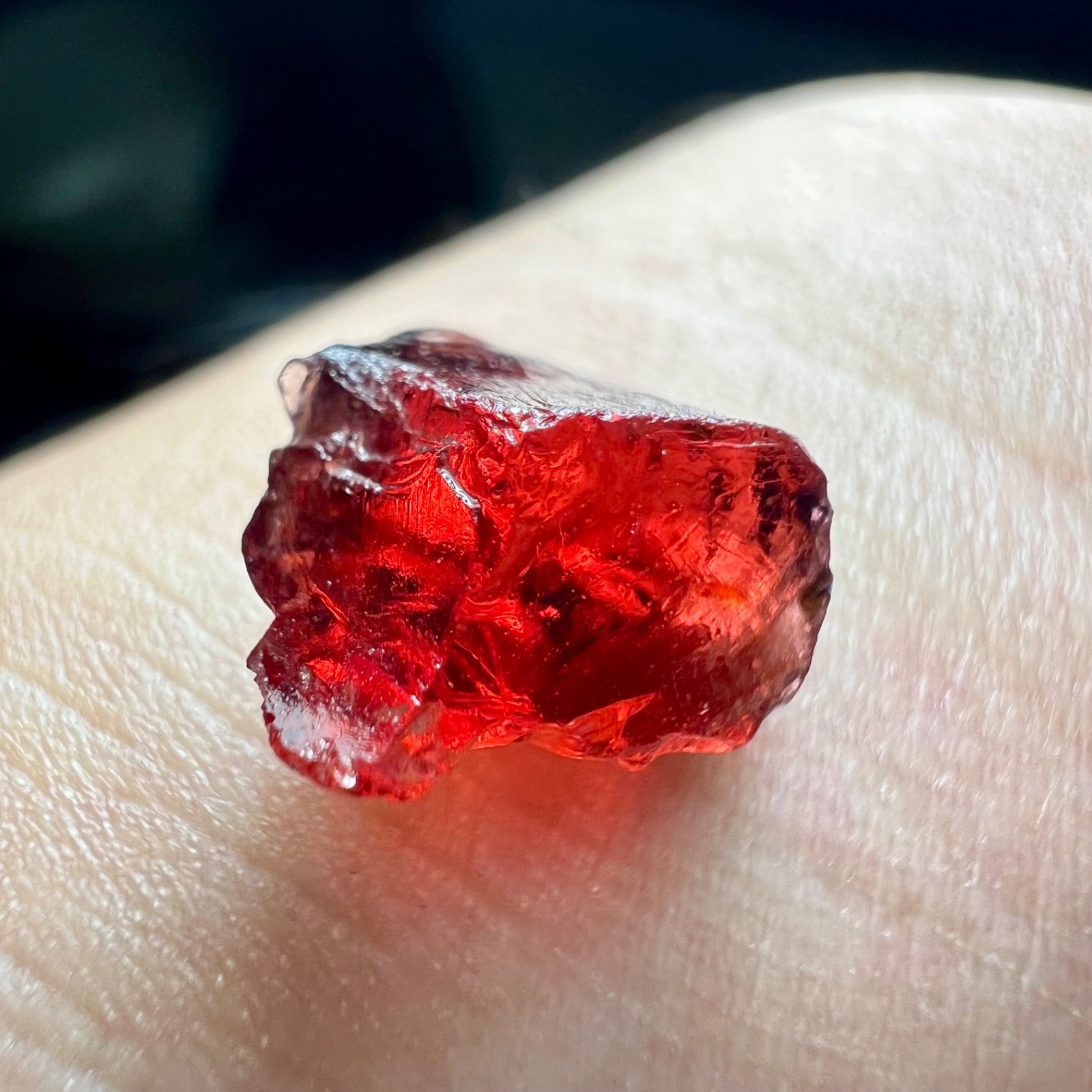 370Ct Natural Rhodolite Garnet Rough Facet Grade Parcel Tanzania Lot