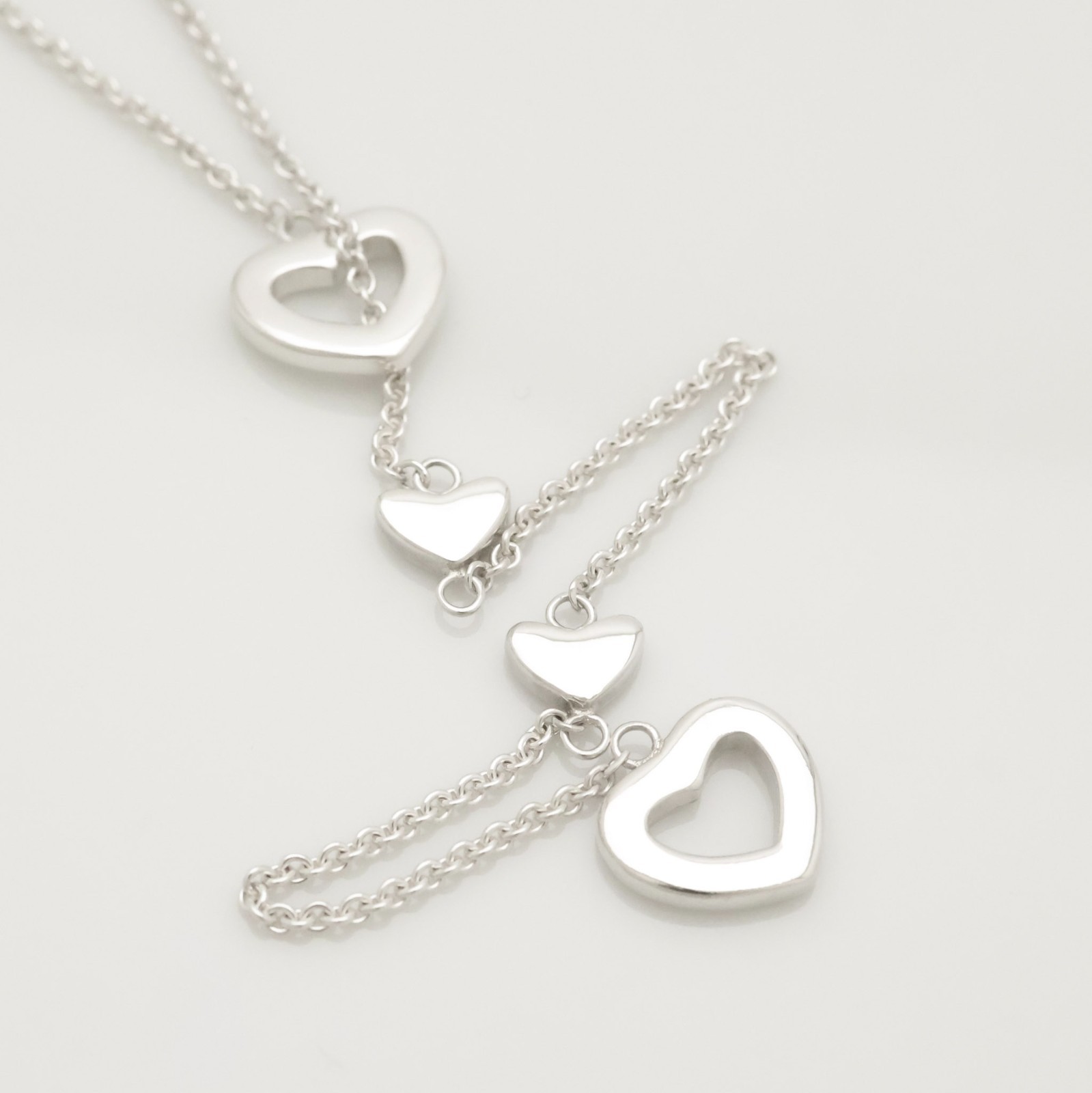 Authentic Tiffany & Co. Heart Link Lariat Pendant Necklace 19.6″ Silver w/Pouch