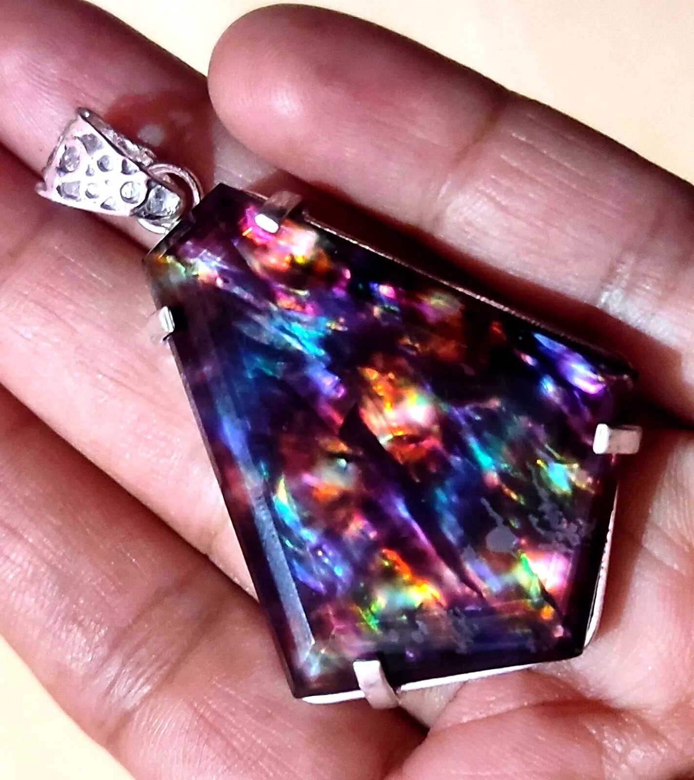 Natural Fancy Cut Pendant 92.57 Ct Ammolite Loose Gemstone 925 Sterling Silver