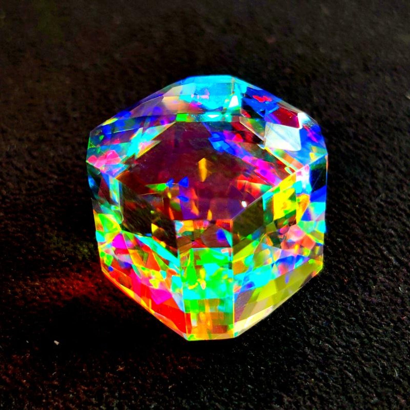 Certified 100 Ct Natural Rainbow Color Cube Cut Mystic Topaz Loose Gemstone