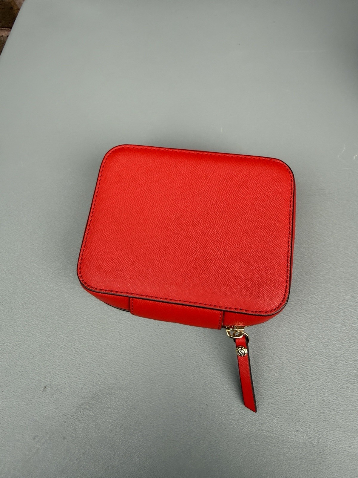 Henri Bendel Red Zip-Around Faux Leather Travel Jewelry Case, Lined 6x6x2