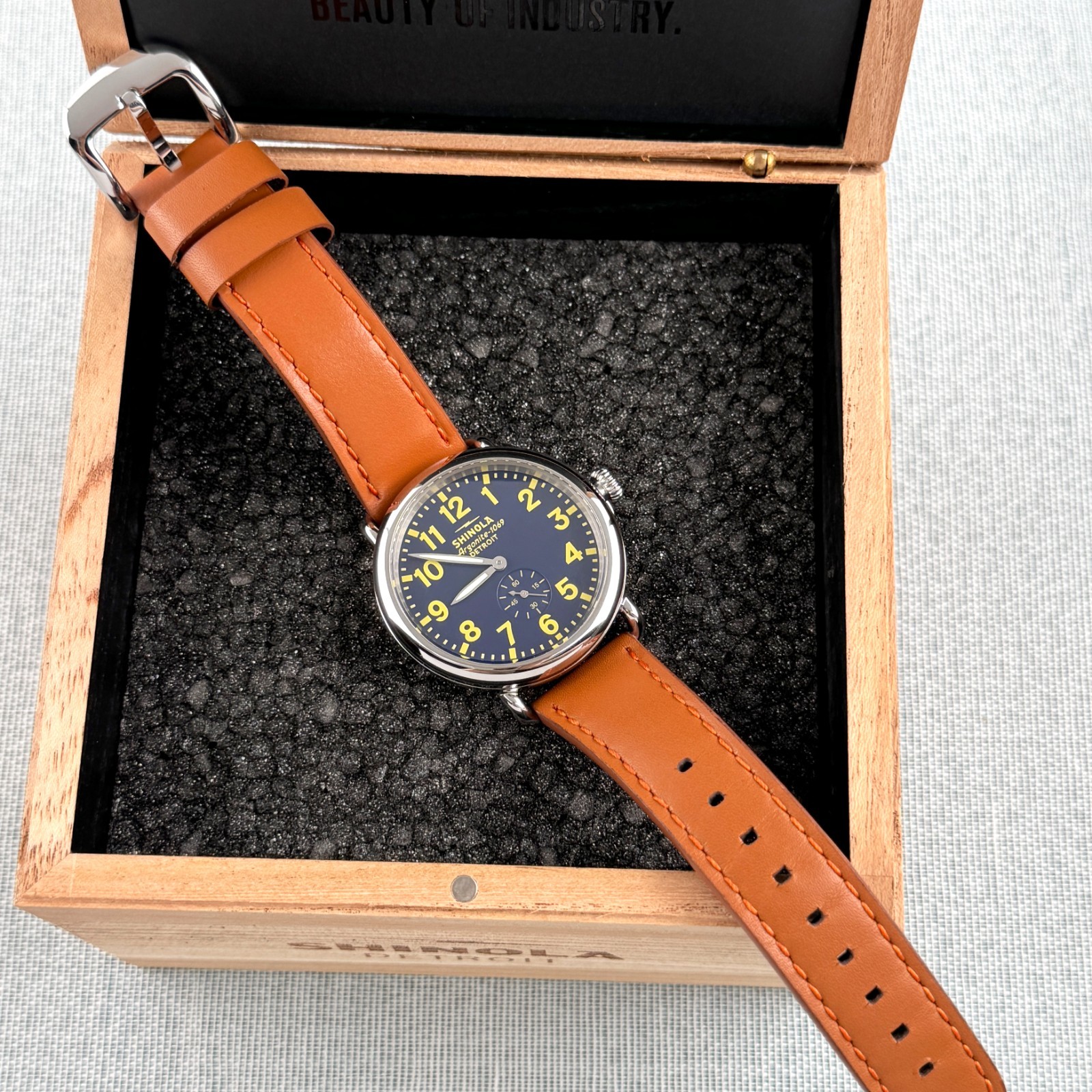 Shinola Runwell Quartz 47mm Slate Collegiate Blue Dial Argonite 1069 Men’s Watch