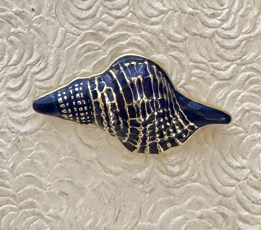 Vintage large seashell enamel on metal brooch Pin