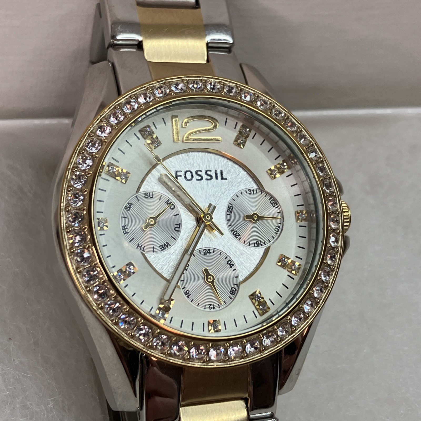 Fossil Riley Watch 40mm Silver Gold Tone Crystal ES3204 Works Needs Battery