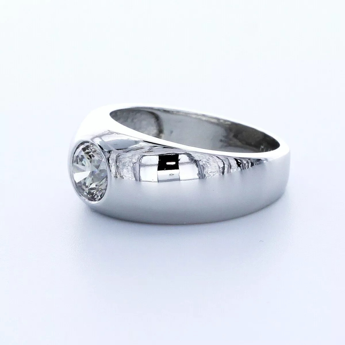 Solitaire Mens Ring Platinum Classic Round 1.39 Carat Lab-Grown Diamond H VS2