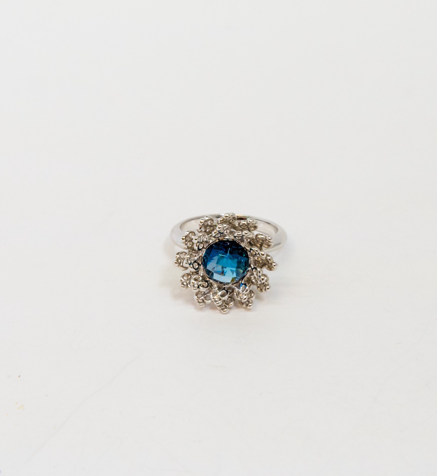 Carrera Y Carrera Reina 18K White Gold & Topaz 2.39ct Ring, 10076522