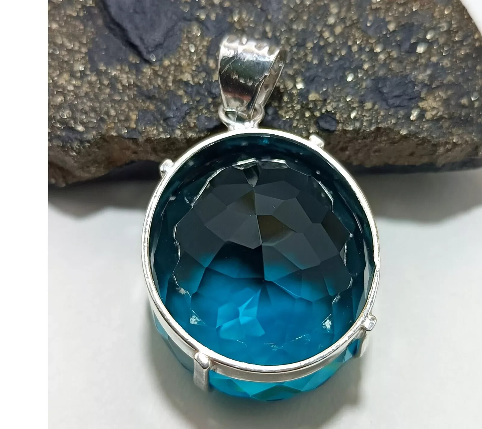 London Blue Topaz Pendant 925 Sterling Silver Pendant Gemstone Jewelry 133 Ct