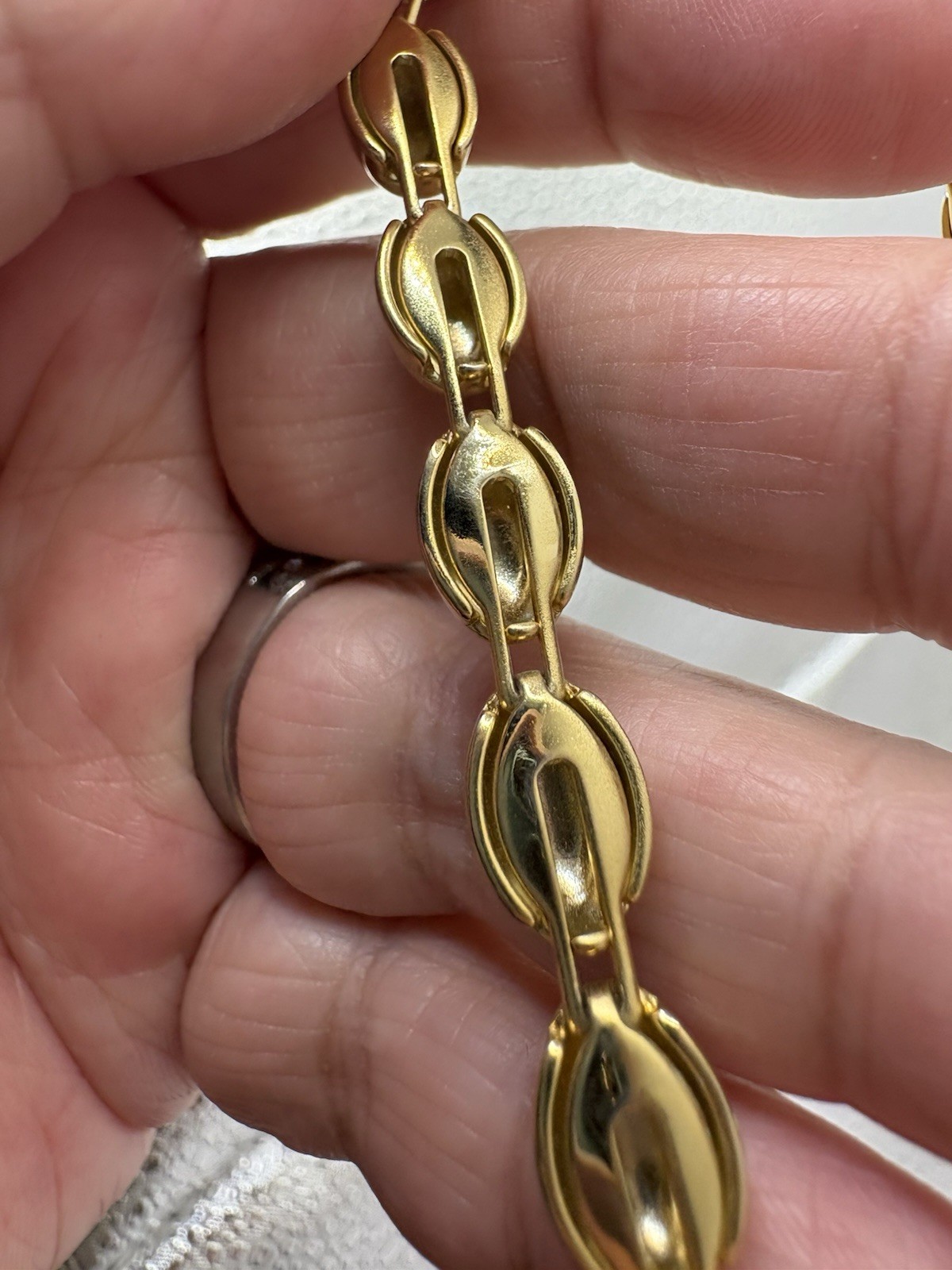 Gold Tone Smooth & Matte Gold Tone Oval Bead Link