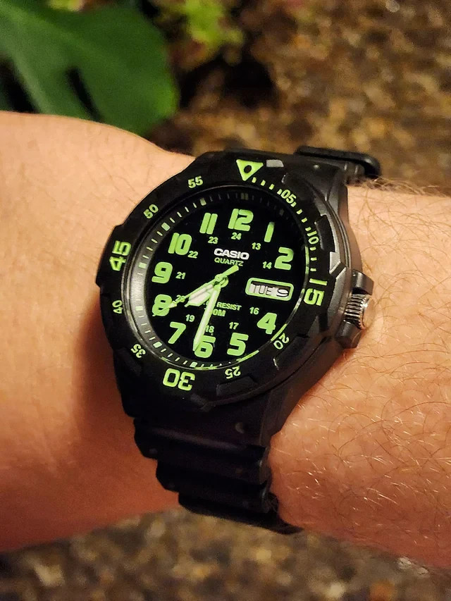 Casio MRW-200H-3BV Analog Watch 100M WR Day Date Green Dial Sport Dive Men