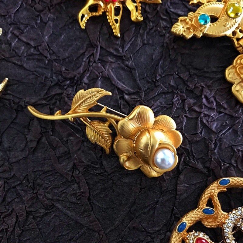 Vintage Antique Style Design Gem Brooch Men Women Party Dress Accessories