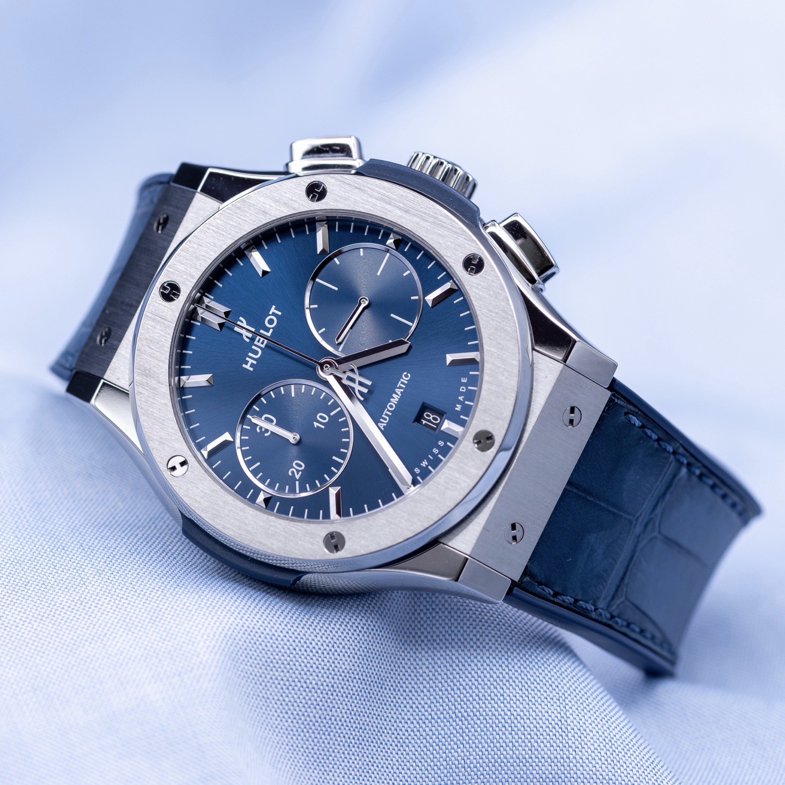 Hublot Classic Fusion Chronograph Blue Dial 521.NX.7170.LR Box+Papers & Receipt