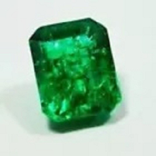 Colombian Green Emerald Certified Loose Gemstone 7.50 Ct Natural Emerald Cut