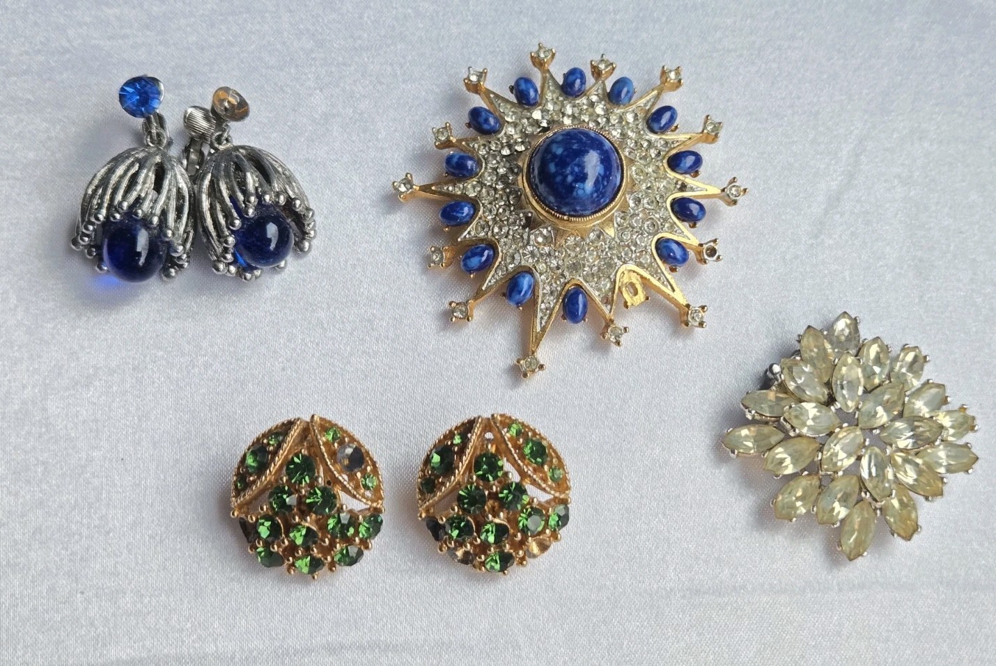 VINTAGE Costume Jewelry Lot Rhinestone Brooch Earrings Fastener MISSING STONES