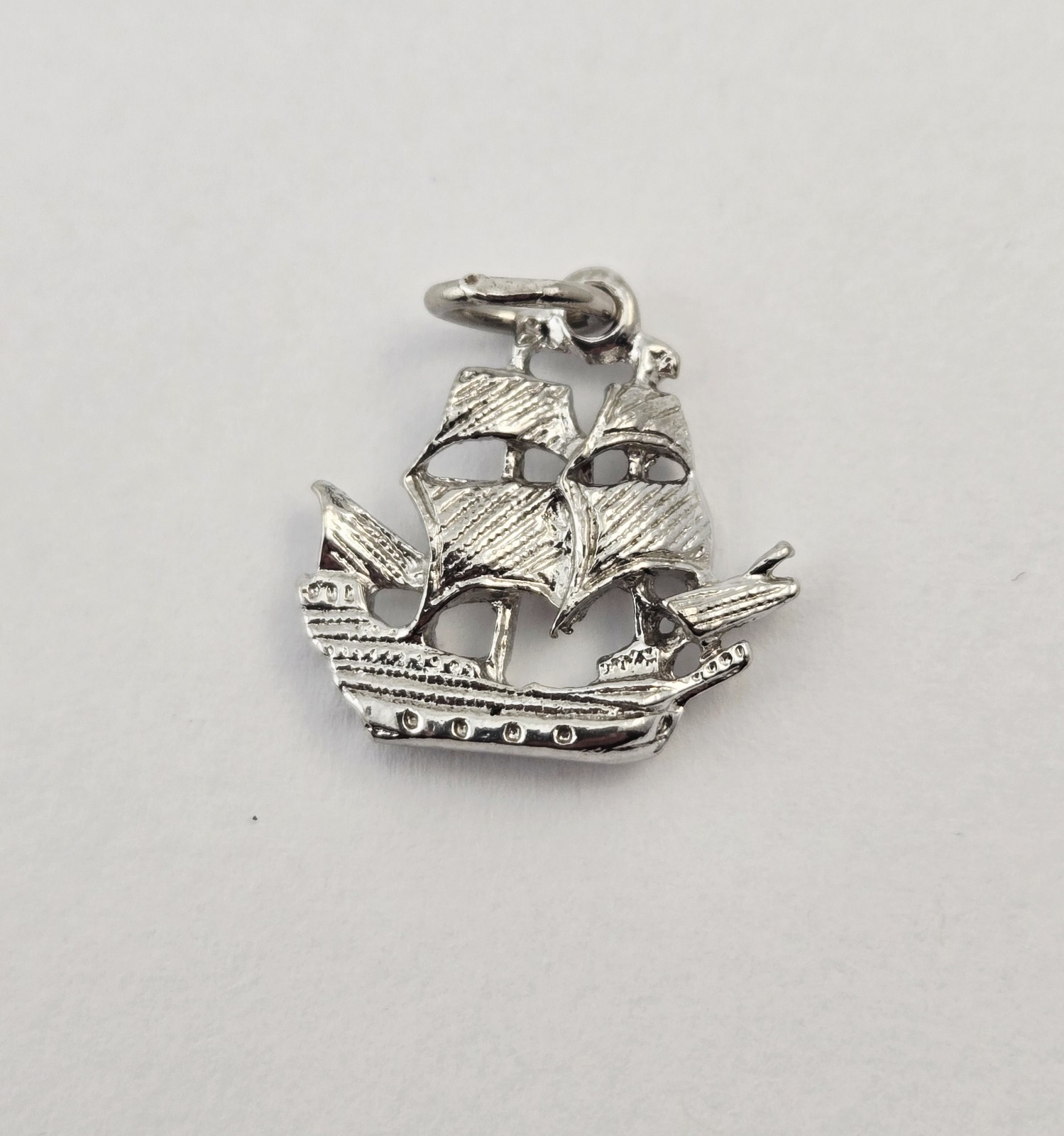 Vintage Sterling Silver Junk Ship Sailing Boat Charm Pendant 925 – 2.0g