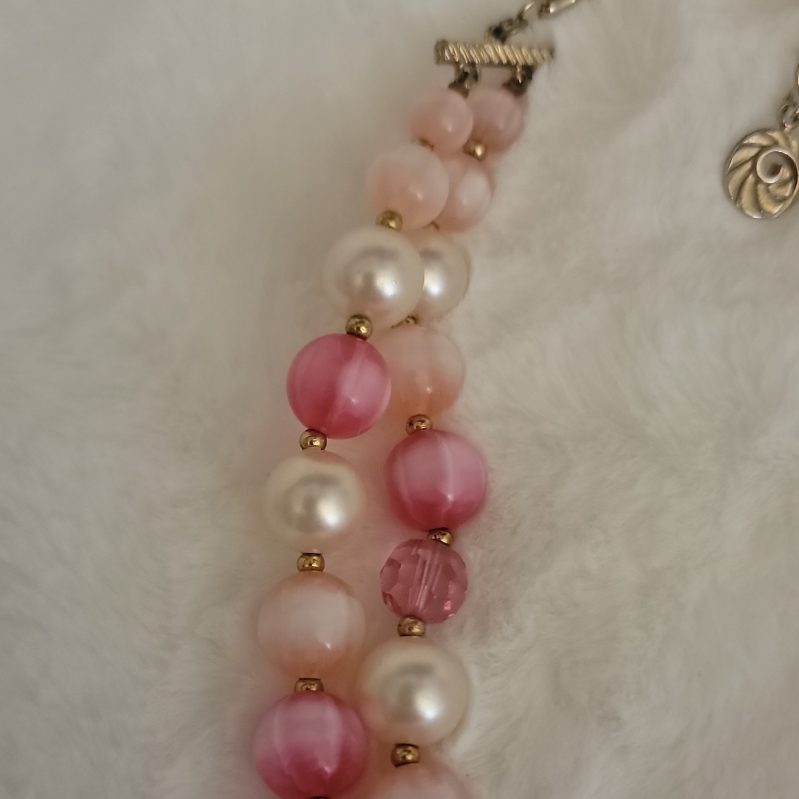 Vtg Lisner Thermoset Moonglow Iridescent Pink Peach Lucite Pearl Bead Necklace