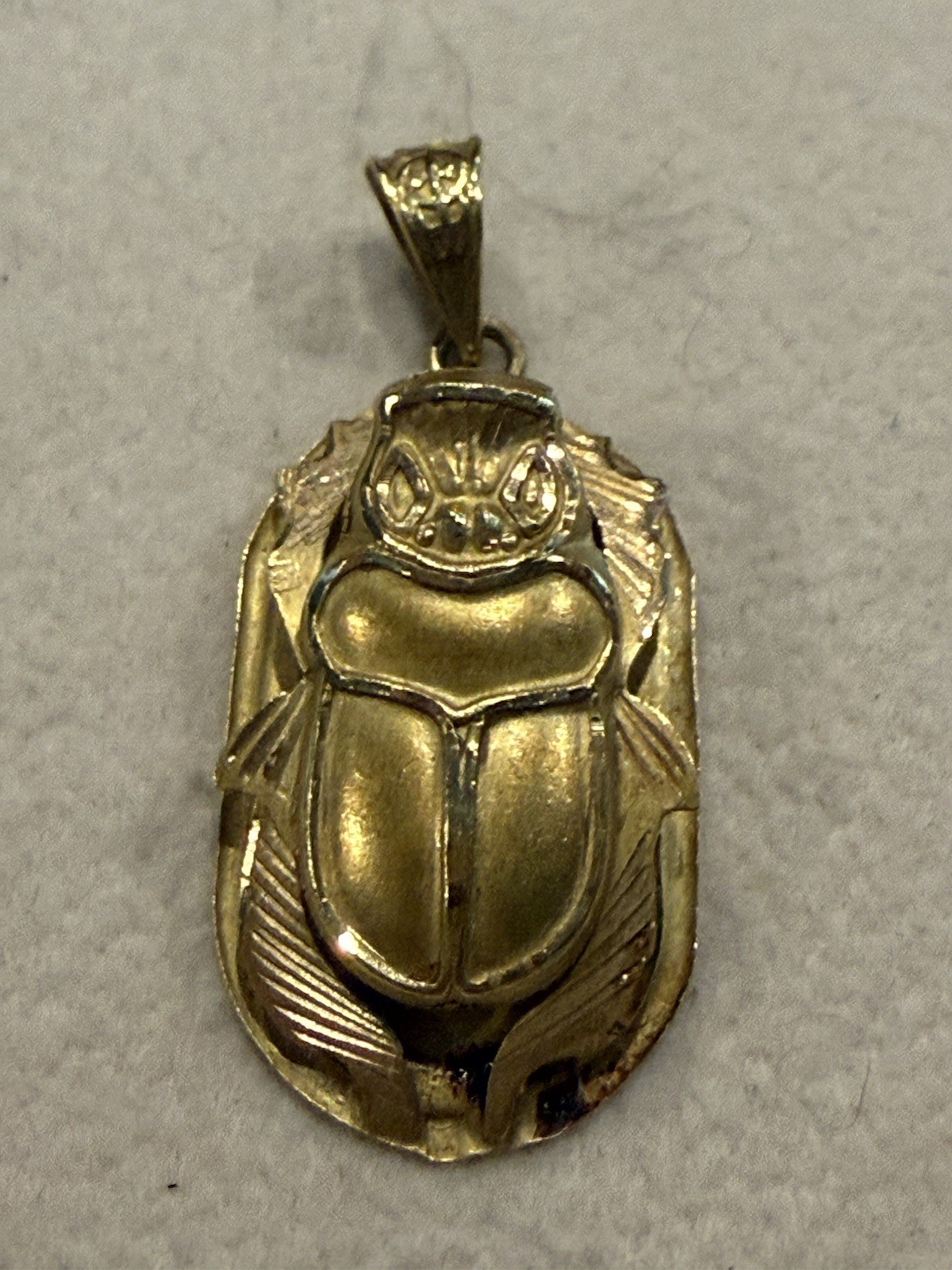 18 Kt Yellow Gold Egyptian Scarab pendant 1.5 Inches Long 3.19 Grams