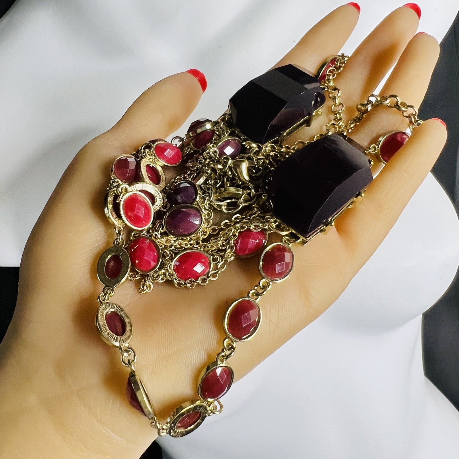 Statement Red Black Resin Stone Layered Multi Strand Bib Necklace Gold Tone 1092