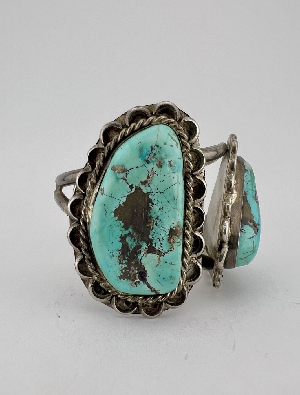 MASSIVE Vtg Navajo Sterling Silver Indian Mountain Turquoise Cuff Bracelet 93g