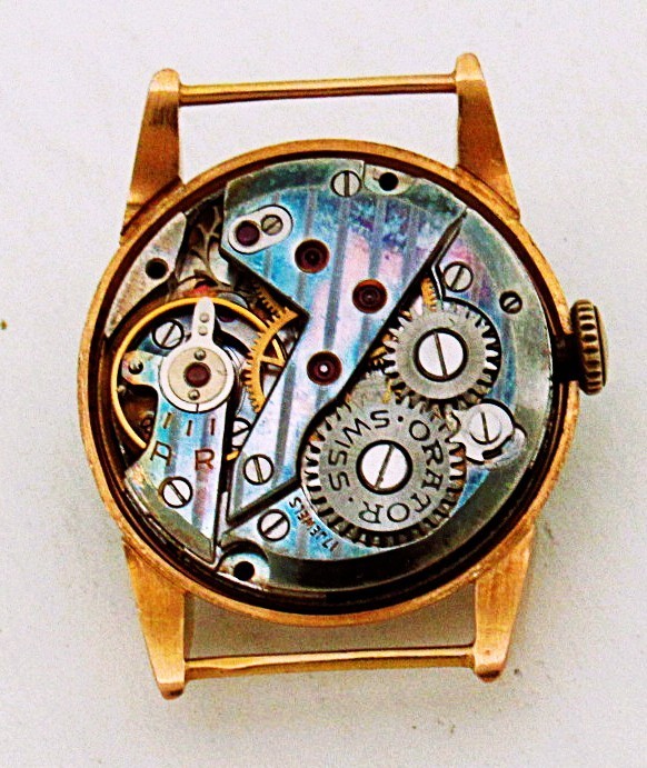 18K Orator Solid Yellow Gold Tear Drop Wire Lugs Lady Wristwatch, Great Runner