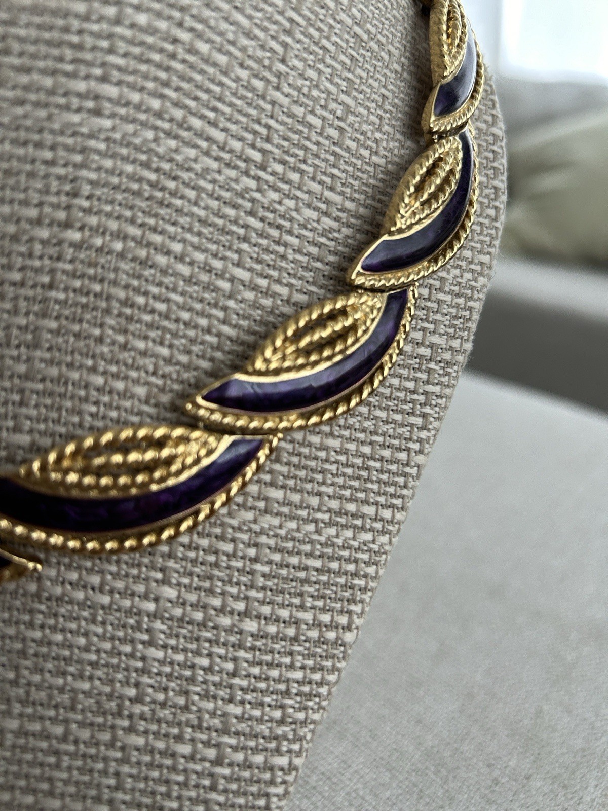 Vintage Trifari Purple Enamel Gold Tone Necklace Elegant Looped Collar