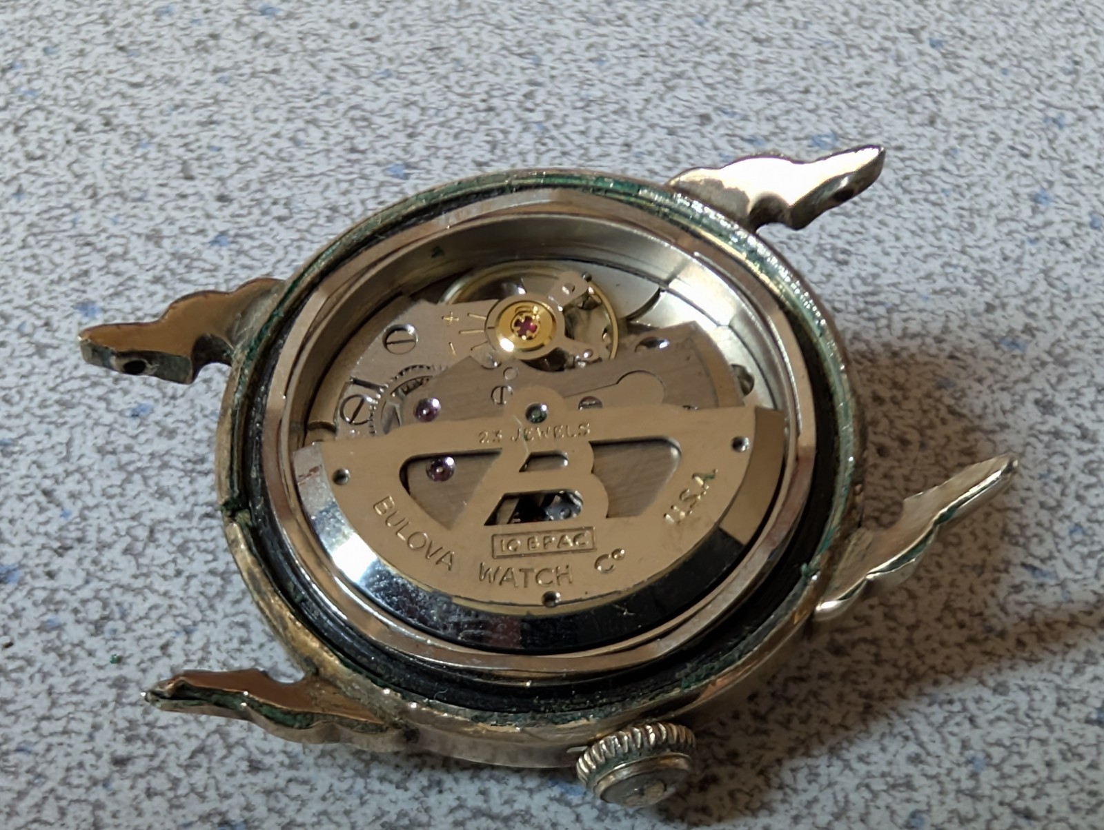 c1950’s BULOVA 23J 6 ADJUSTMENT SELF WINDING WATCH~KEEPS TIME REPAIR or PARTS