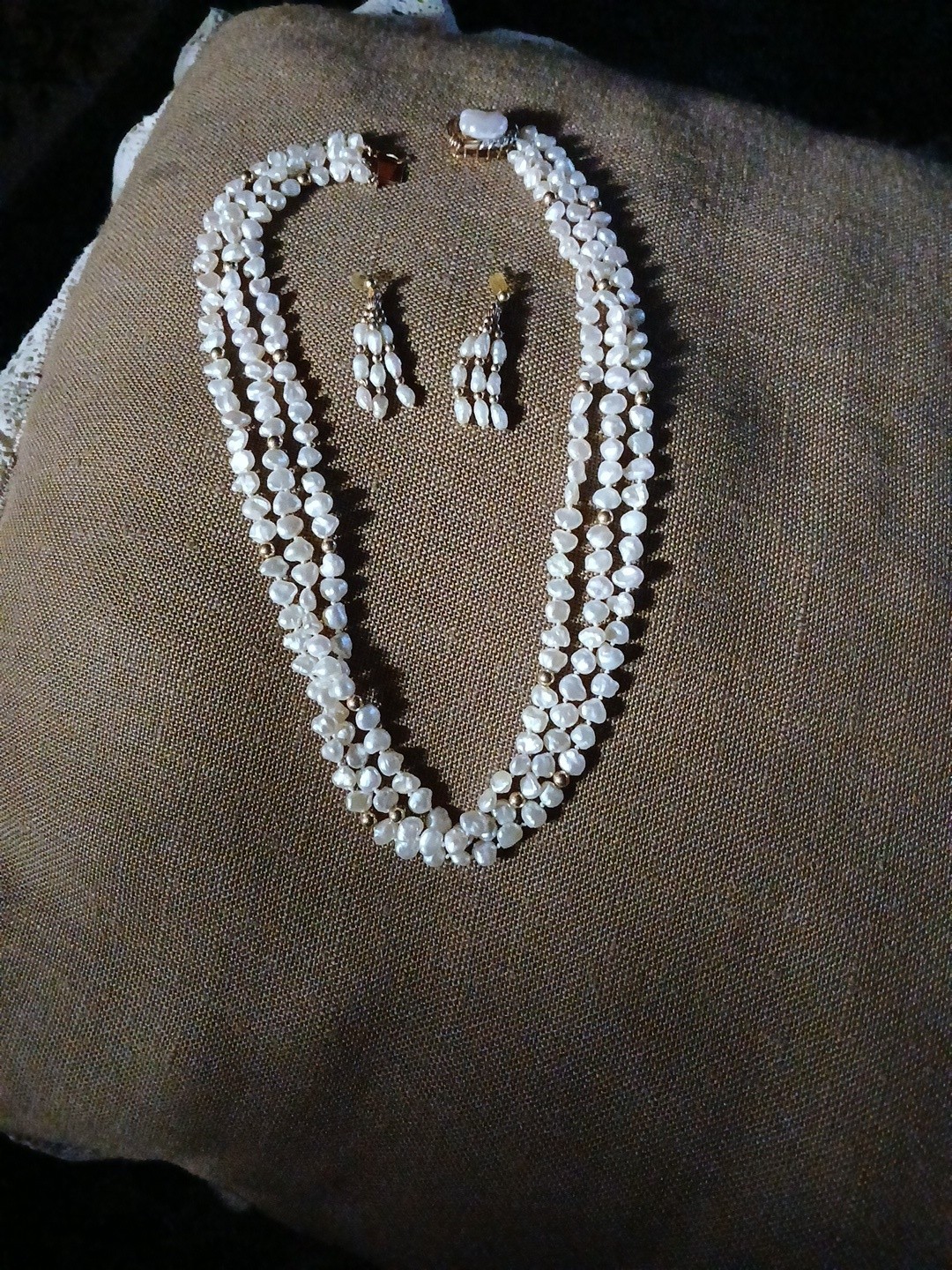 Heirloom Vintage 14K Gold Seedwater Pearl & Diamond 3 Strand Necklace & Stud…