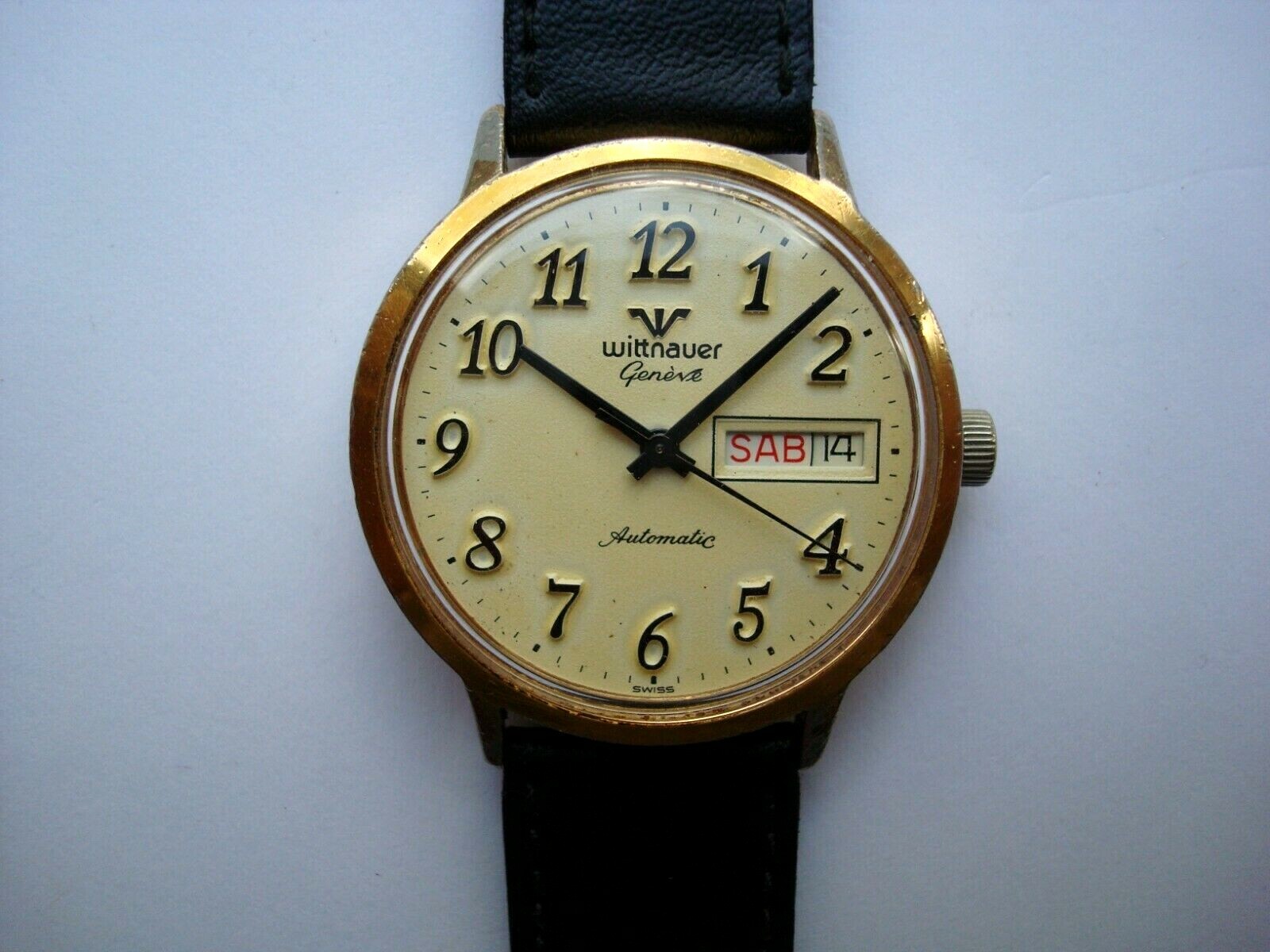 WITTNAUER GENEVE MENS AUTOMATIC WATCH 17j. ETA 2879 DAY DATE Quick Set Near Mint