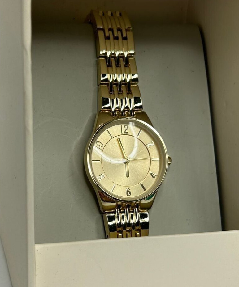 NEW Target Watch Womens Polished Gold Tone Self Adjustable Bracelet NEED BATTERY
