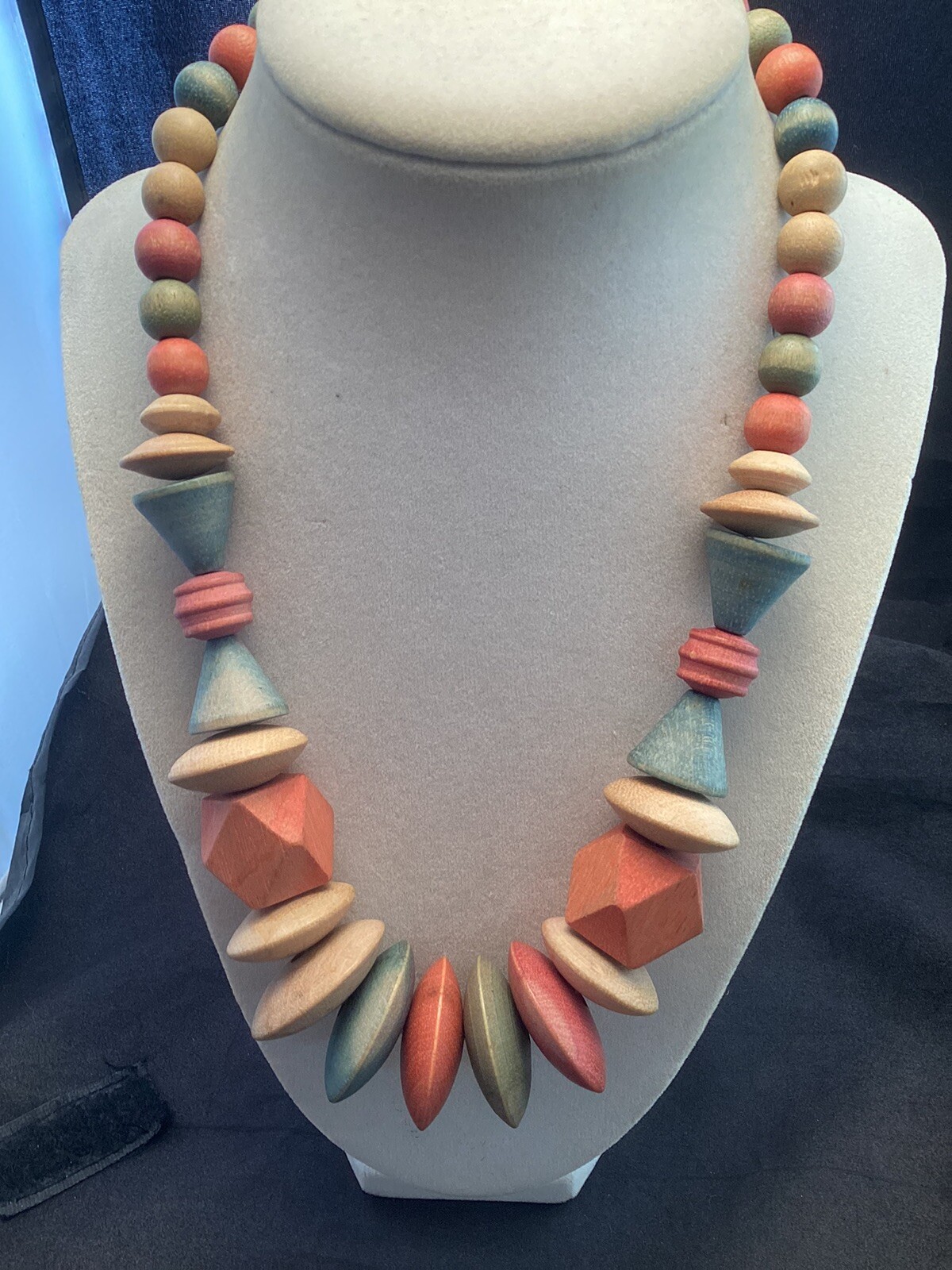 Vintage Costume Jewelry Chunky Wood Beaded Orange Blue Red Tan Necklace 19.5”