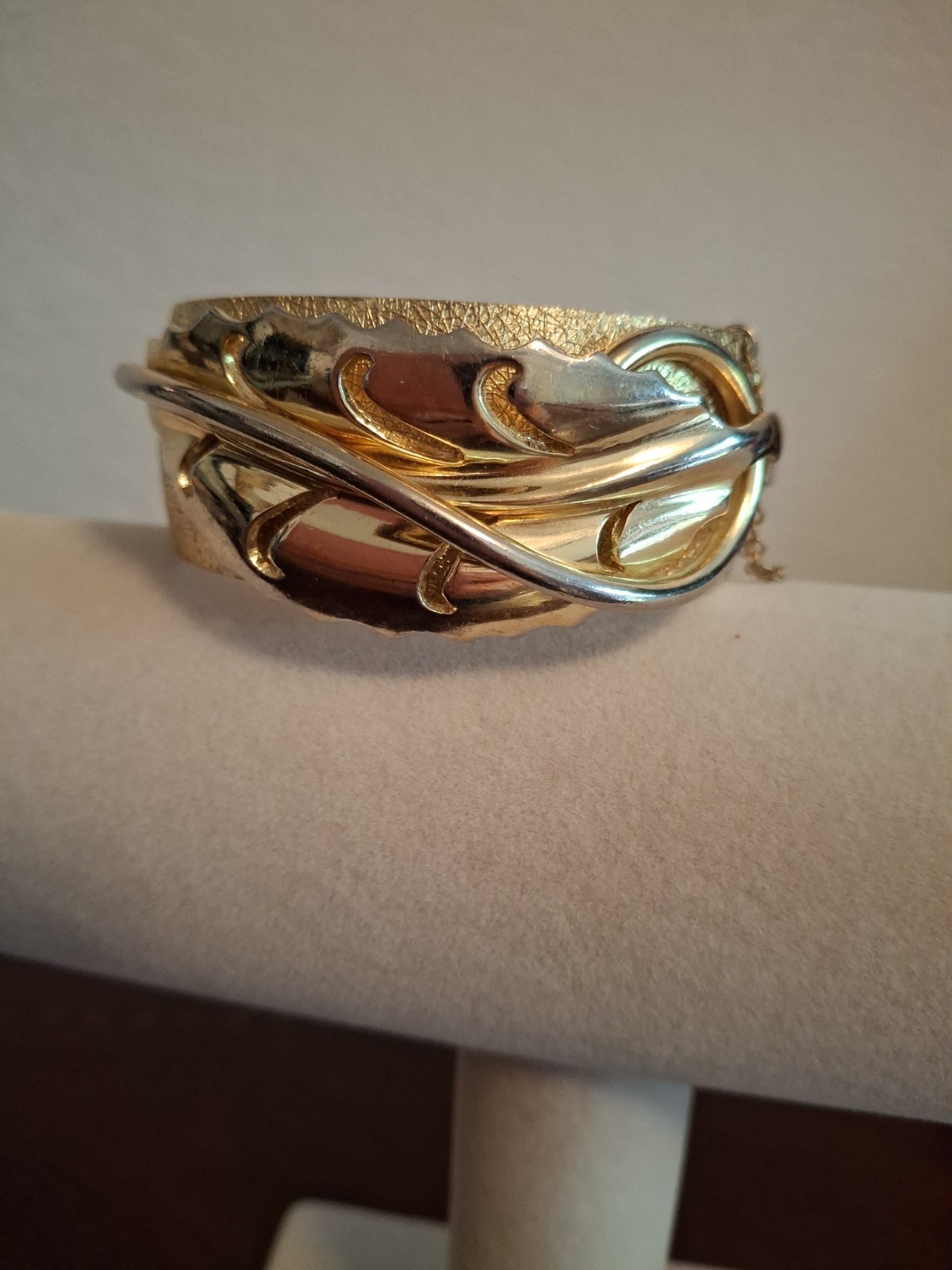 Vintage Rare Whiting & Davis Bracelet Gold Leaf Design With Safety Chain Size 7