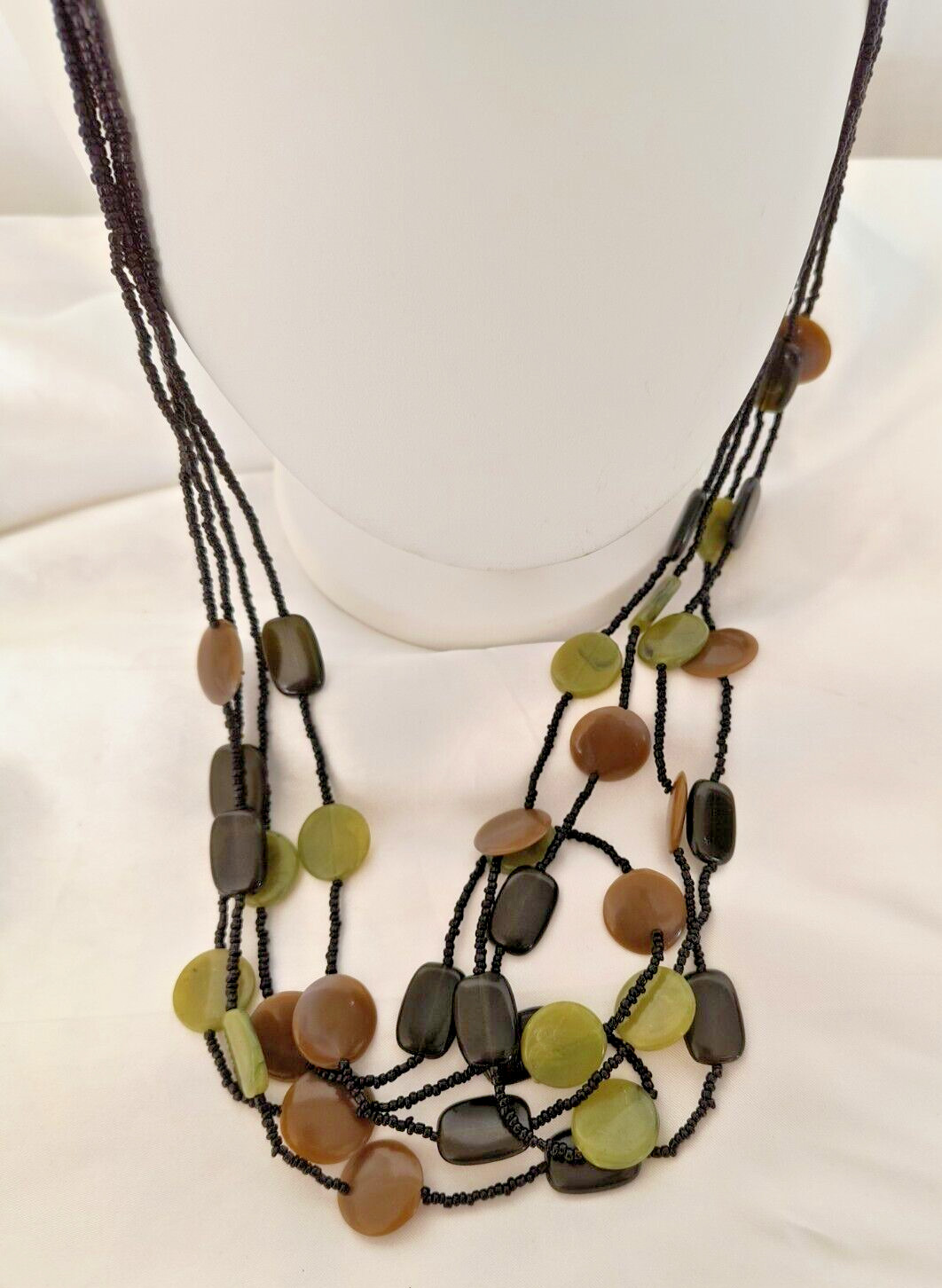 Women’s Necklace Beaded Multistrand Black Brown Green Black Discs Vintage