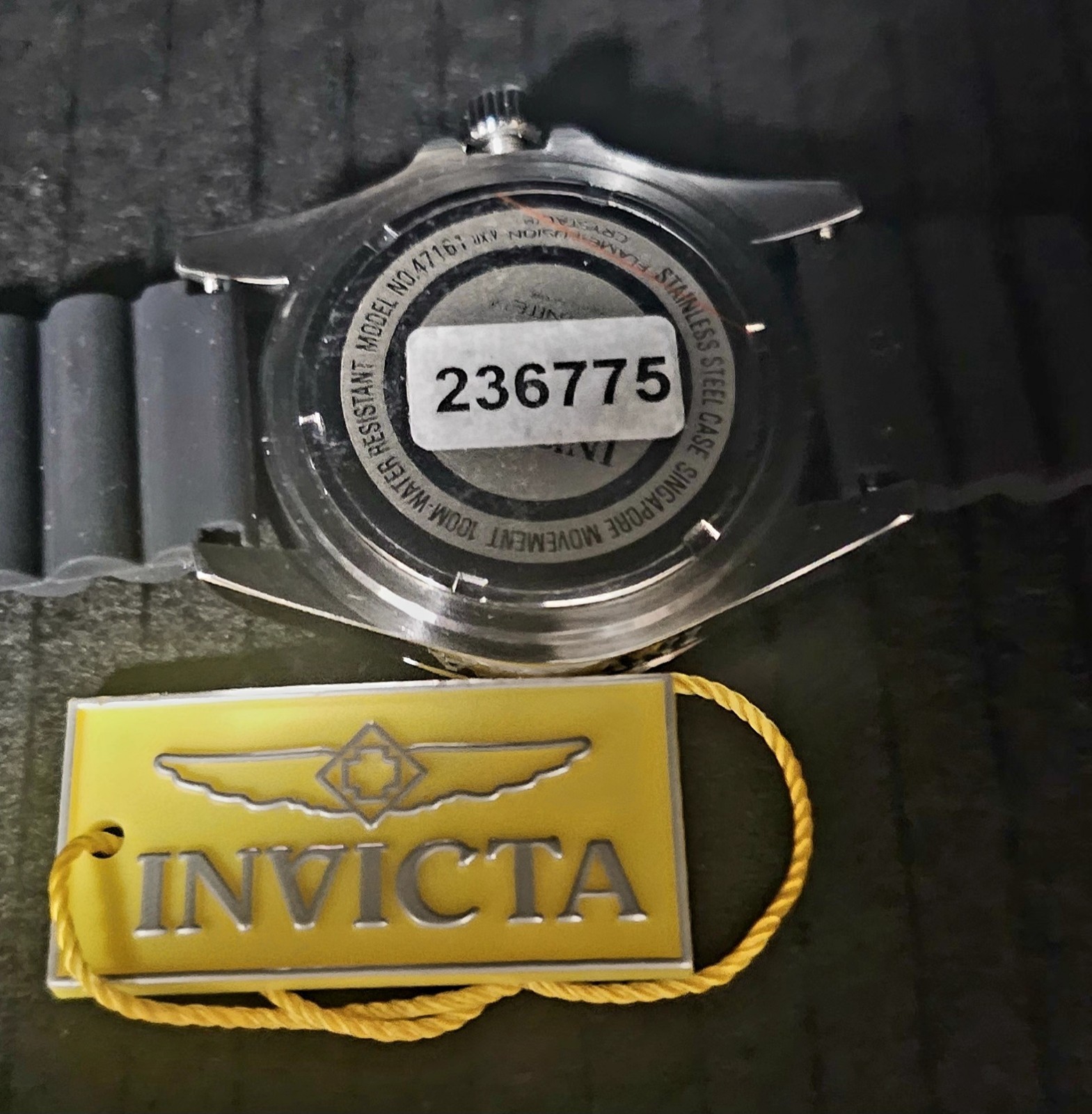 Invicta Pro Diver Men’s Quartz 40mm 100m Black Dial Date Silicone Strap