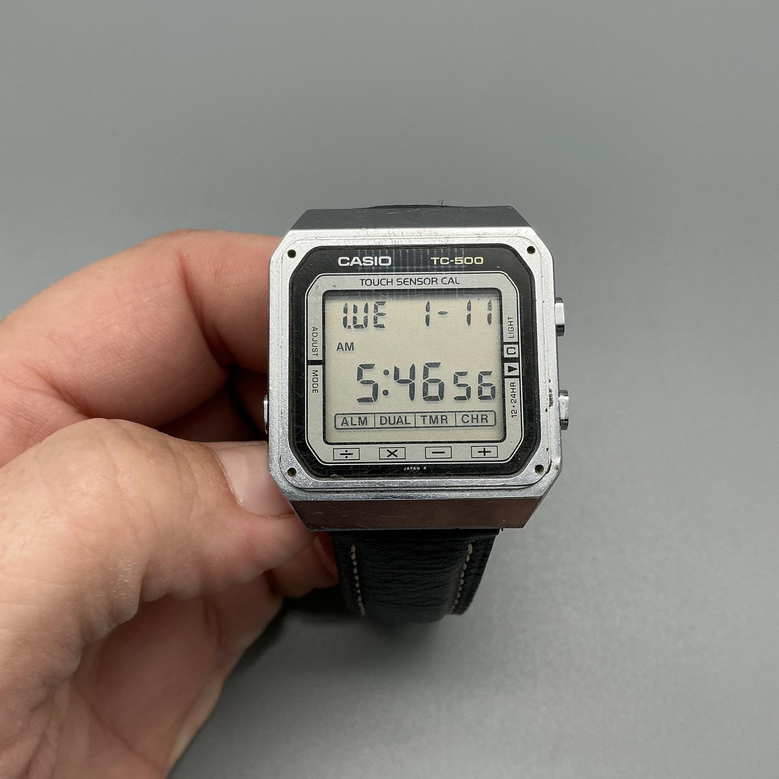 Vintage Casio 119 TC-500 Mens Watch 34mm LCD Touch Non Working for Parts