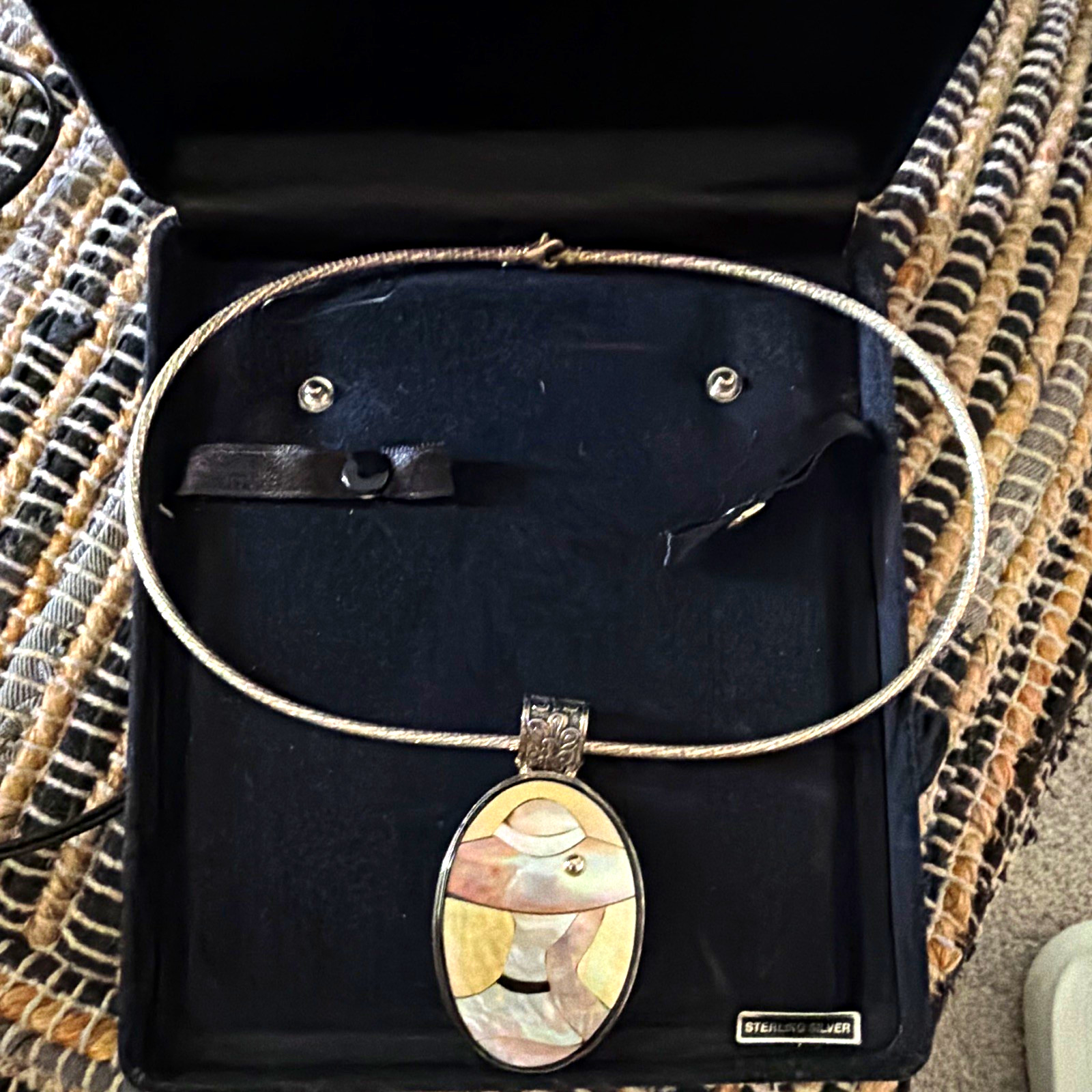 STERLING SILVER SNAKE CHAIN CHOKER PENDANT OVAL MOTHER OF PEARL BEZEL