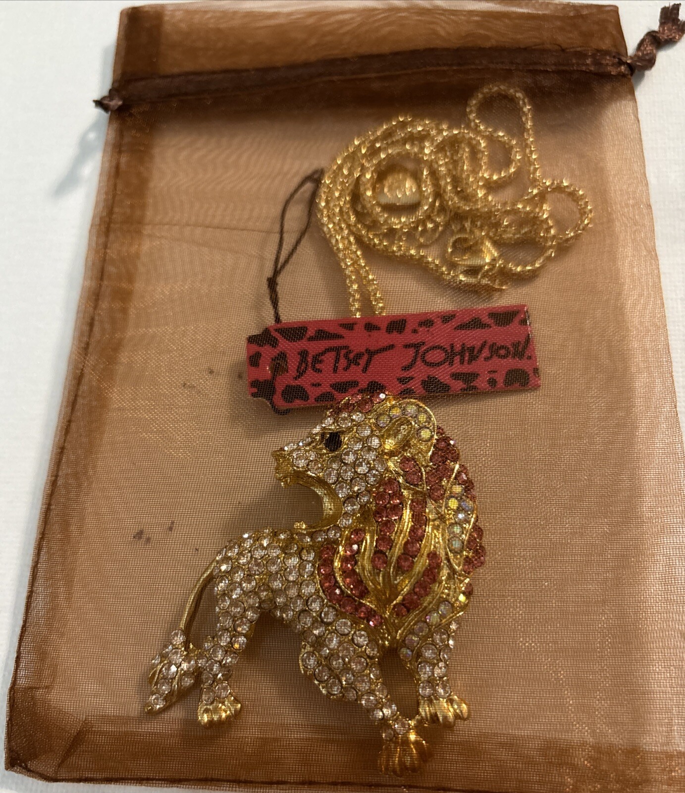 BETSEY JOHNSON GOLD WHITE CRYSTAL LION GOLD PLATED PENDANT BROOCH NECKLACE