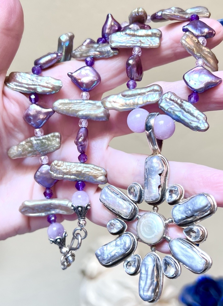 BEAUTIFUL Sterling Silver Purple, Blue, Silver Lustrous Pearl & Zircon Necklace