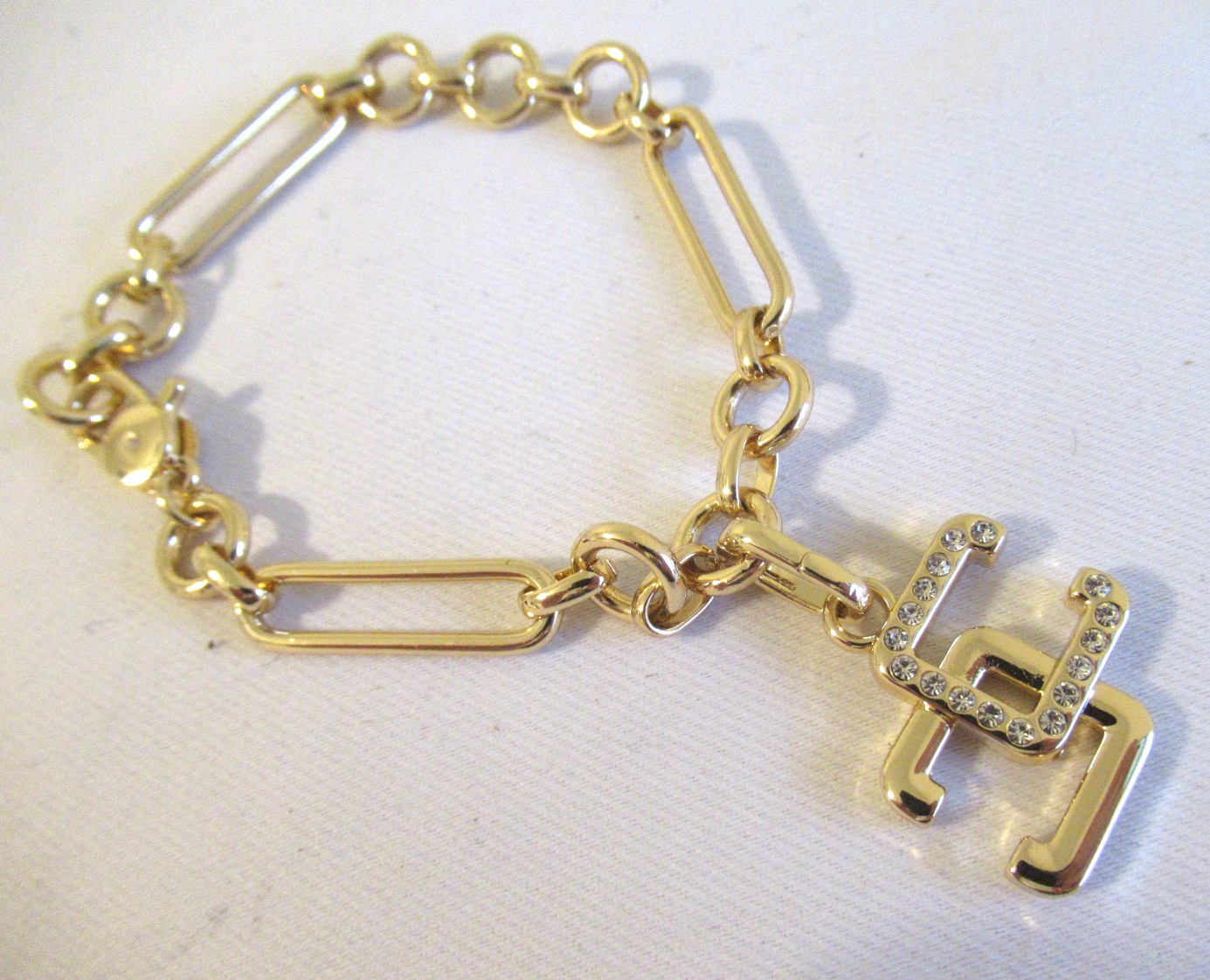 CC Signed Gold Plate Bracelet 7.25 In