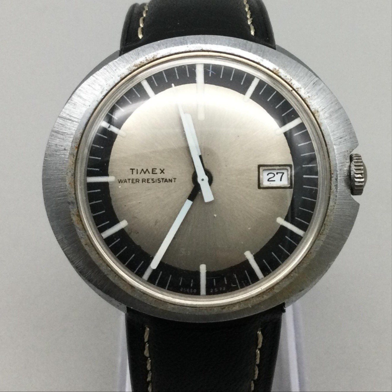 Vintage Timex Mens Watch 38mm Silver Tone Black Leather Date Manual Wind