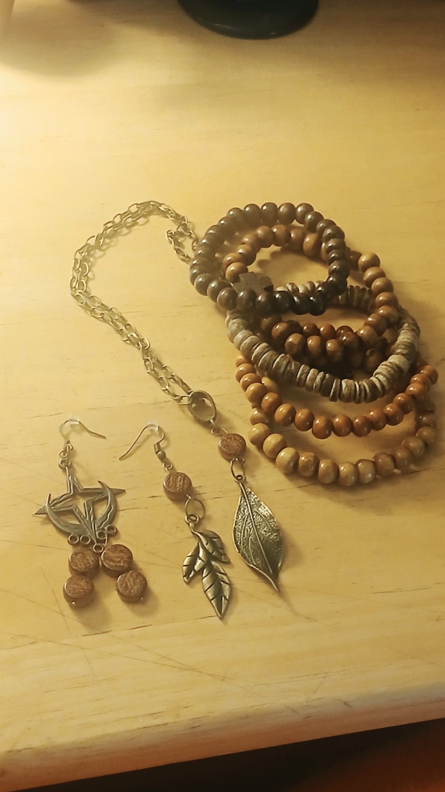 3 piece jewelry/brown beads bracelets/earrings/brass/wood feather charm necklace