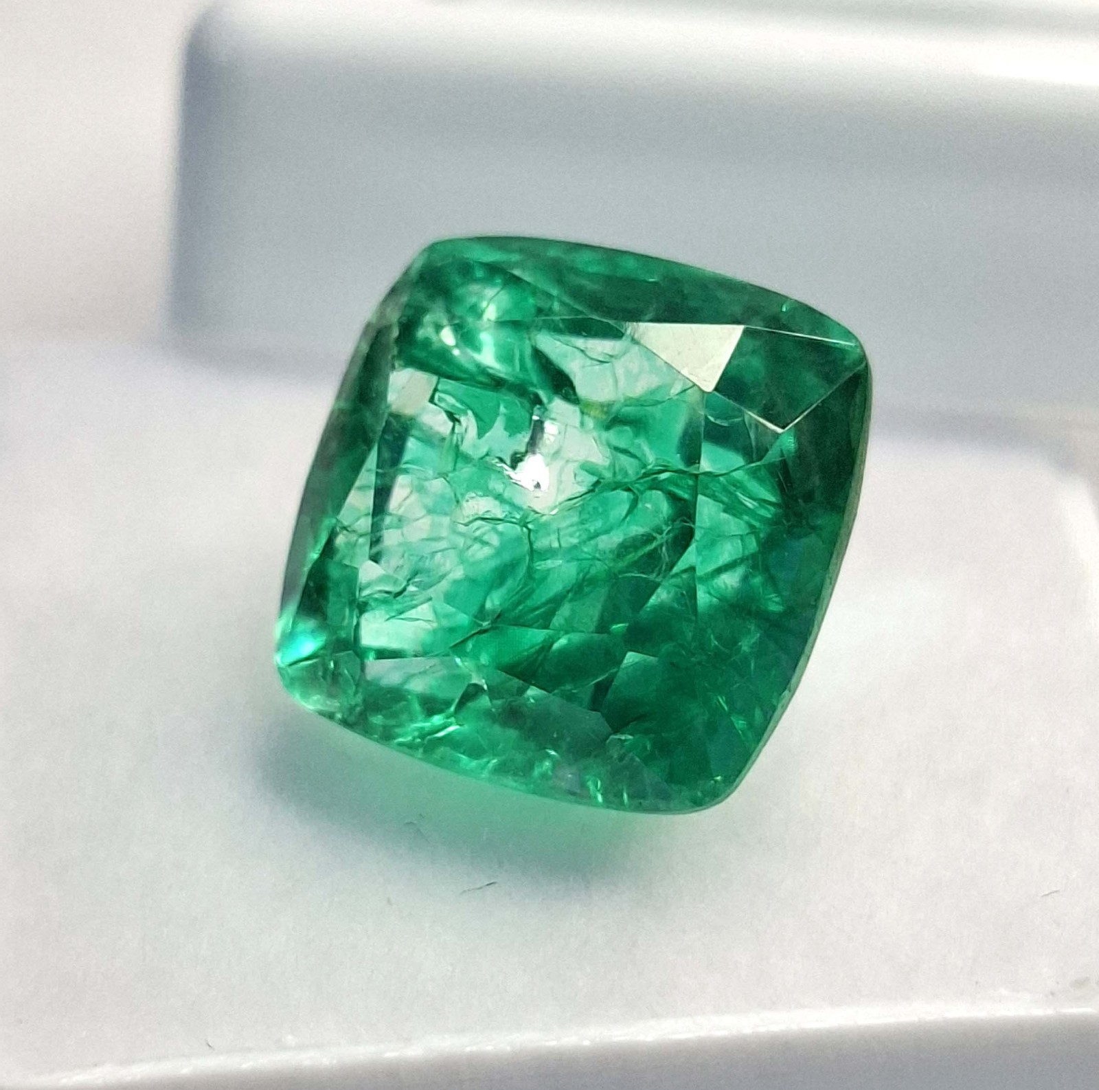 Natural Green Emerald Colombia Certified Cushion Cut 8-10Ct Loose Gemstone RK757