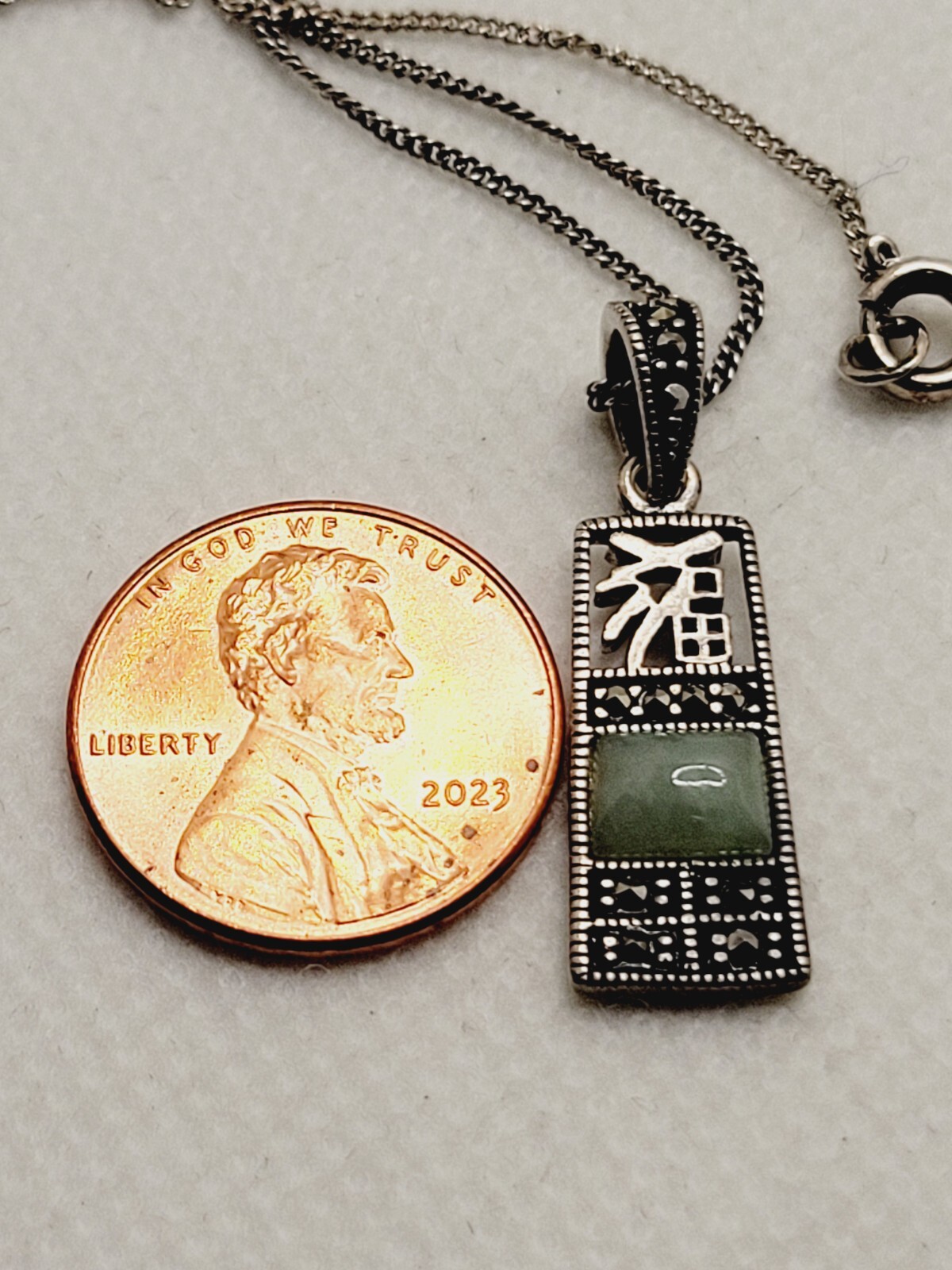Vintage Jade and Marcasite Pendant Necklace 925 Sterling Silver 15″ Curb Link