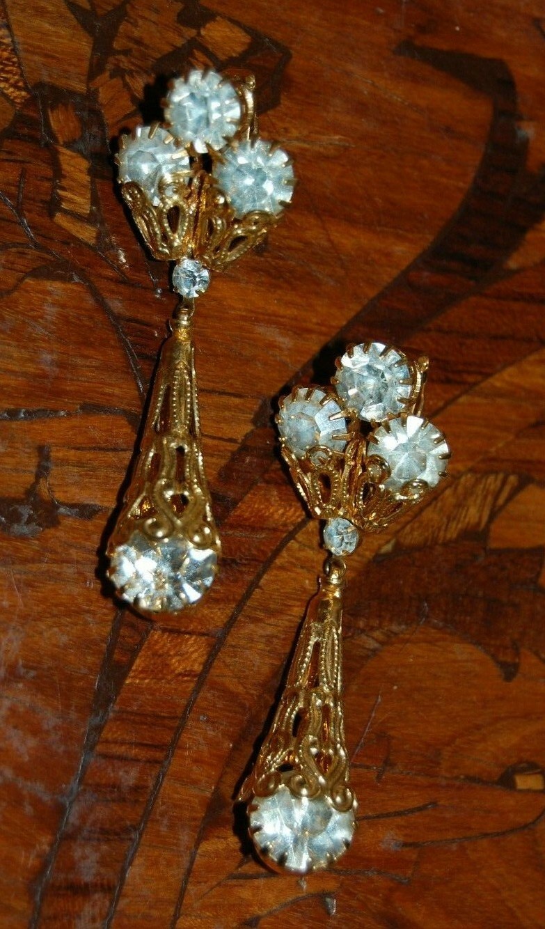 ELEGANT VTG CLEAR CRYSTALS FILIGREE ANTIQUE STYLE DROP DANG GOLDEN CLIP EARRINGS
