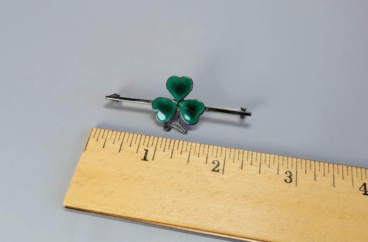 Vintage Green Enamel Sterling Silver Brooch Shamrock 3 Leaf Clover Bar Pin