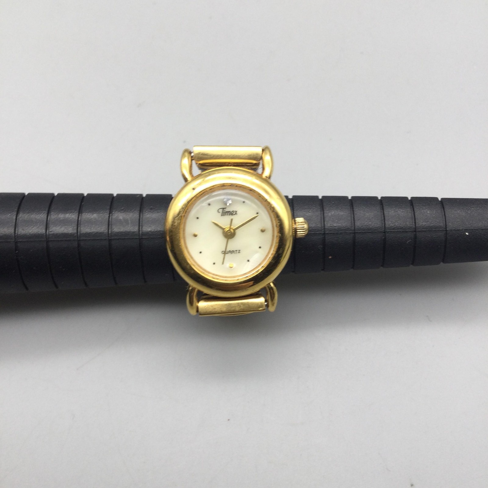Vintage Timex Ring Watch Womens 18mm MOP Dial Gold Tone Stretch New Battery