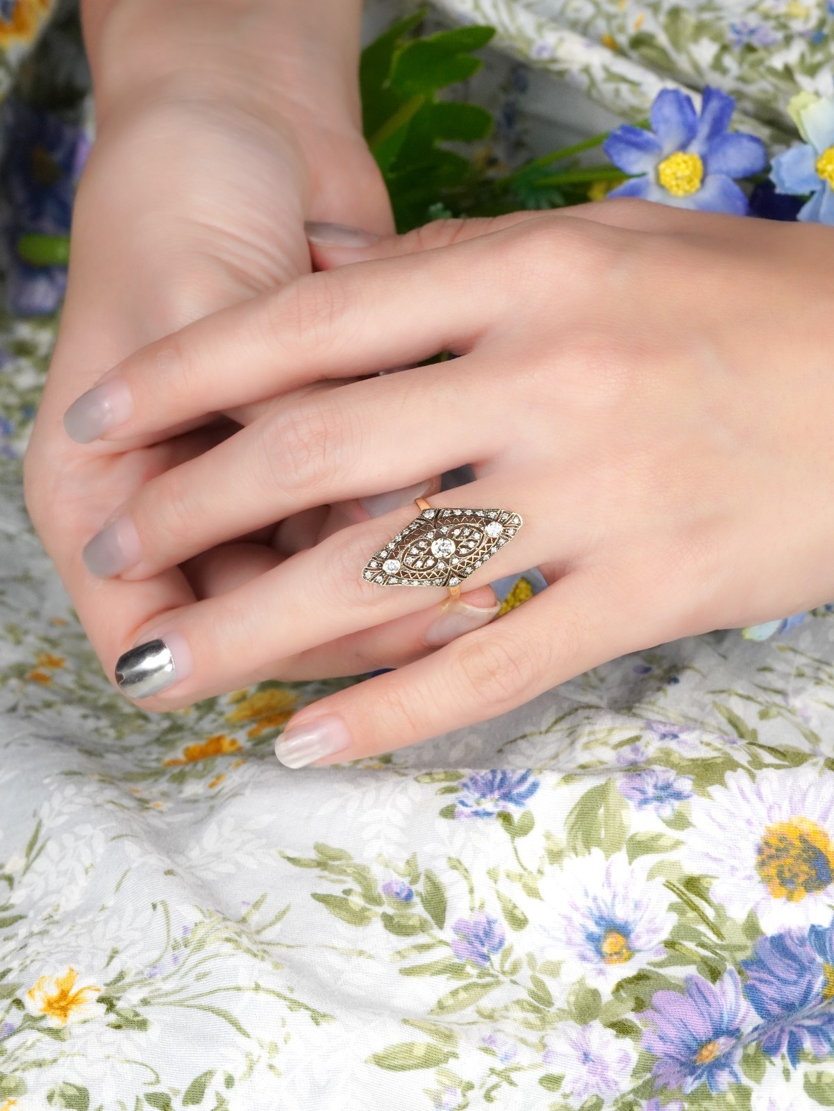 14K Yellow Gold Diamond Vintage Style Filigree Dinner Ring