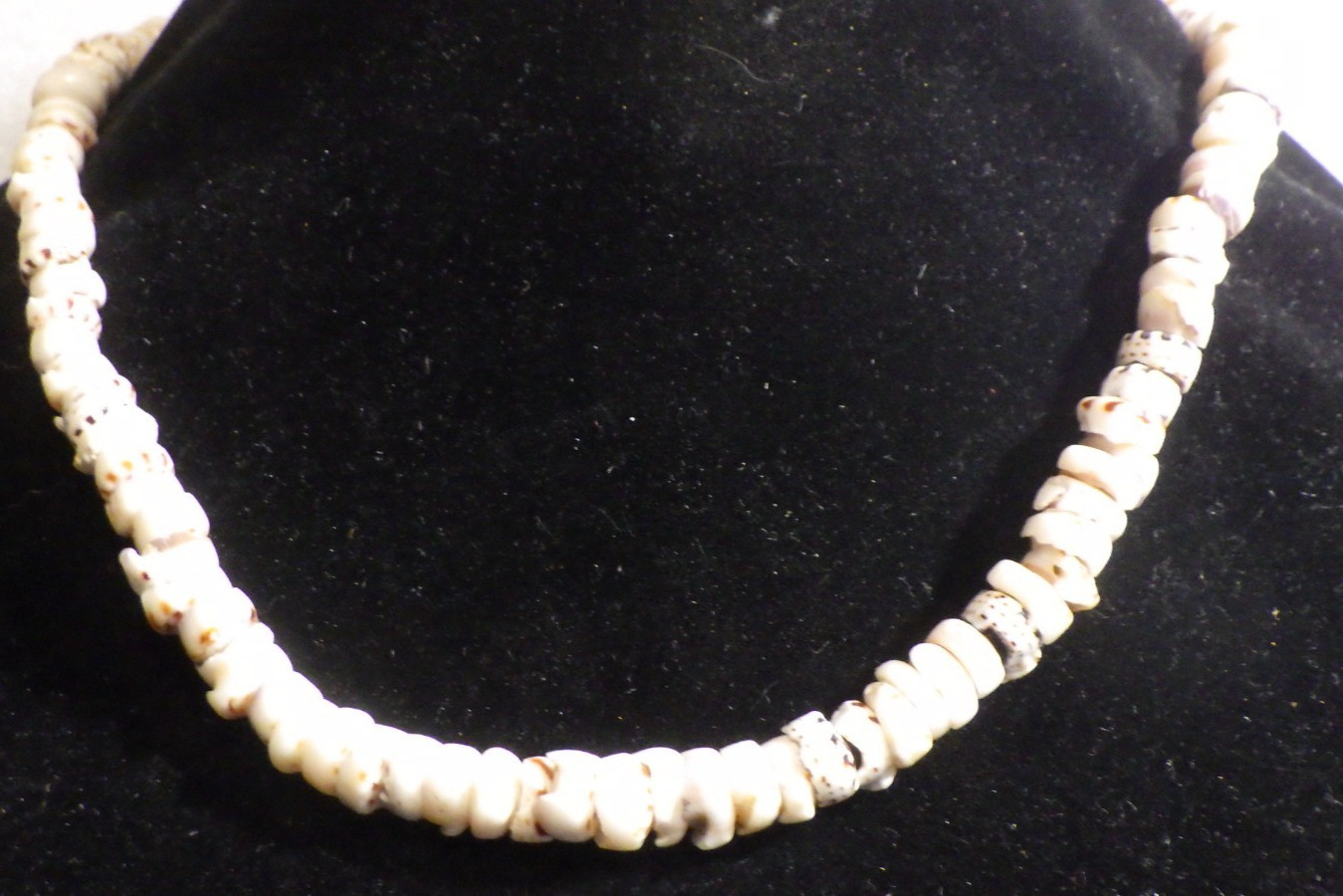 handmade 70s vintage tiger puka necklace 17.75″ 5/16″ thick approx 8-9mm shells