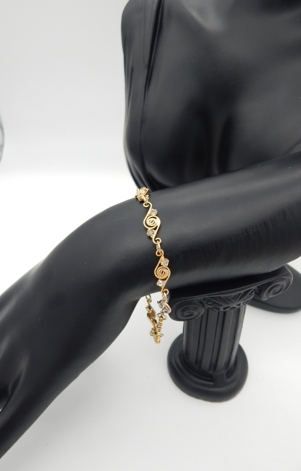 Vintage 12K Gold Plated Swirl Filigree Studded Bracelet